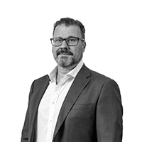 Oscar_Martinis_BW_2